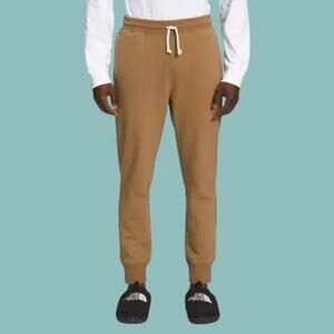 The North Face Heritage Patch Joggers Tan Almond Butter Medium NWT New